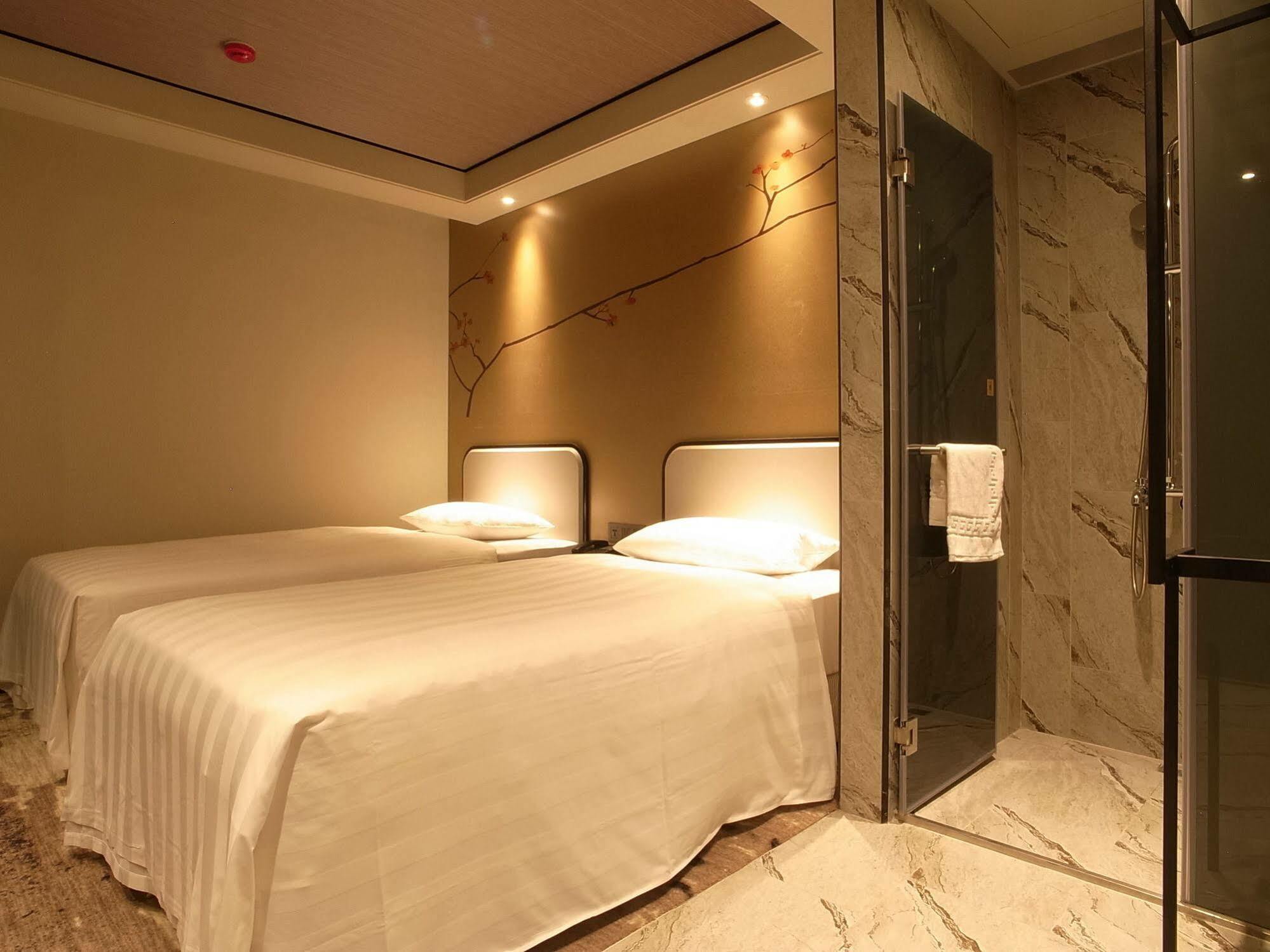 Hotel Midtown Richardson - Kaohsiung Bo'Ai מראה חיצוני תמונה