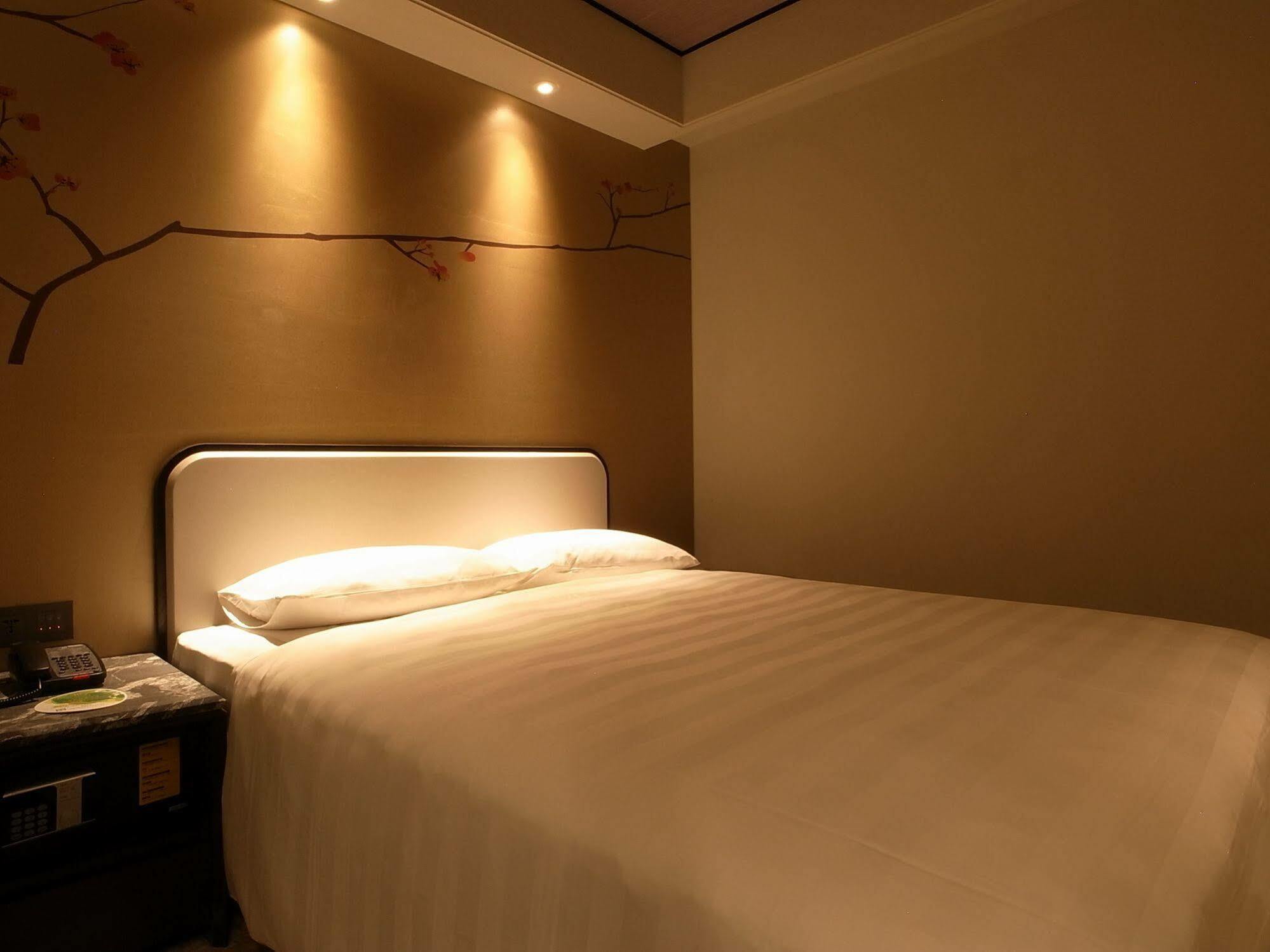 Hotel Midtown Richardson - Kaohsiung Bo'Ai מראה חיצוני תמונה