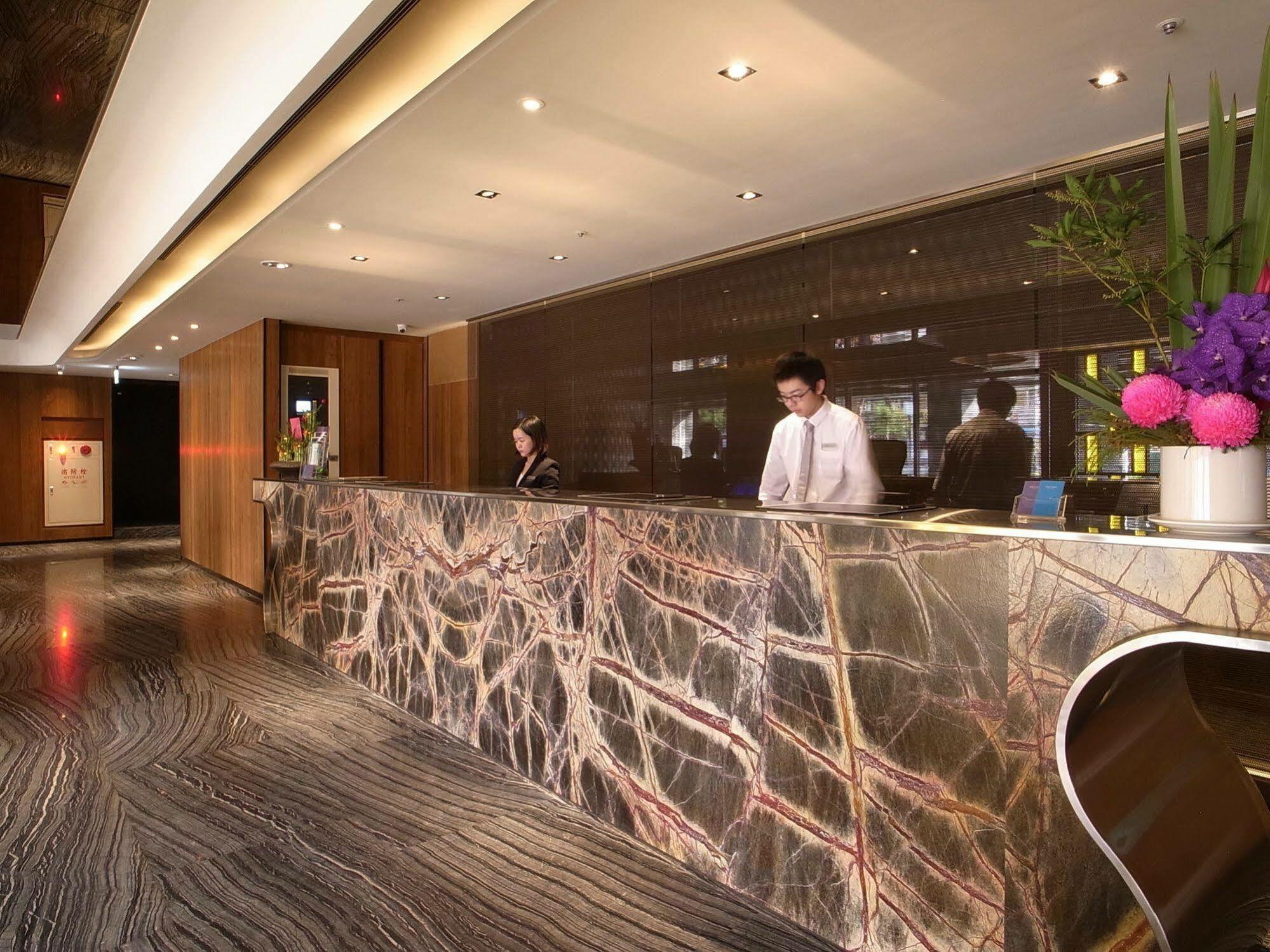 Hotel Midtown Richardson - Kaohsiung Bo'Ai מראה חיצוני תמונה